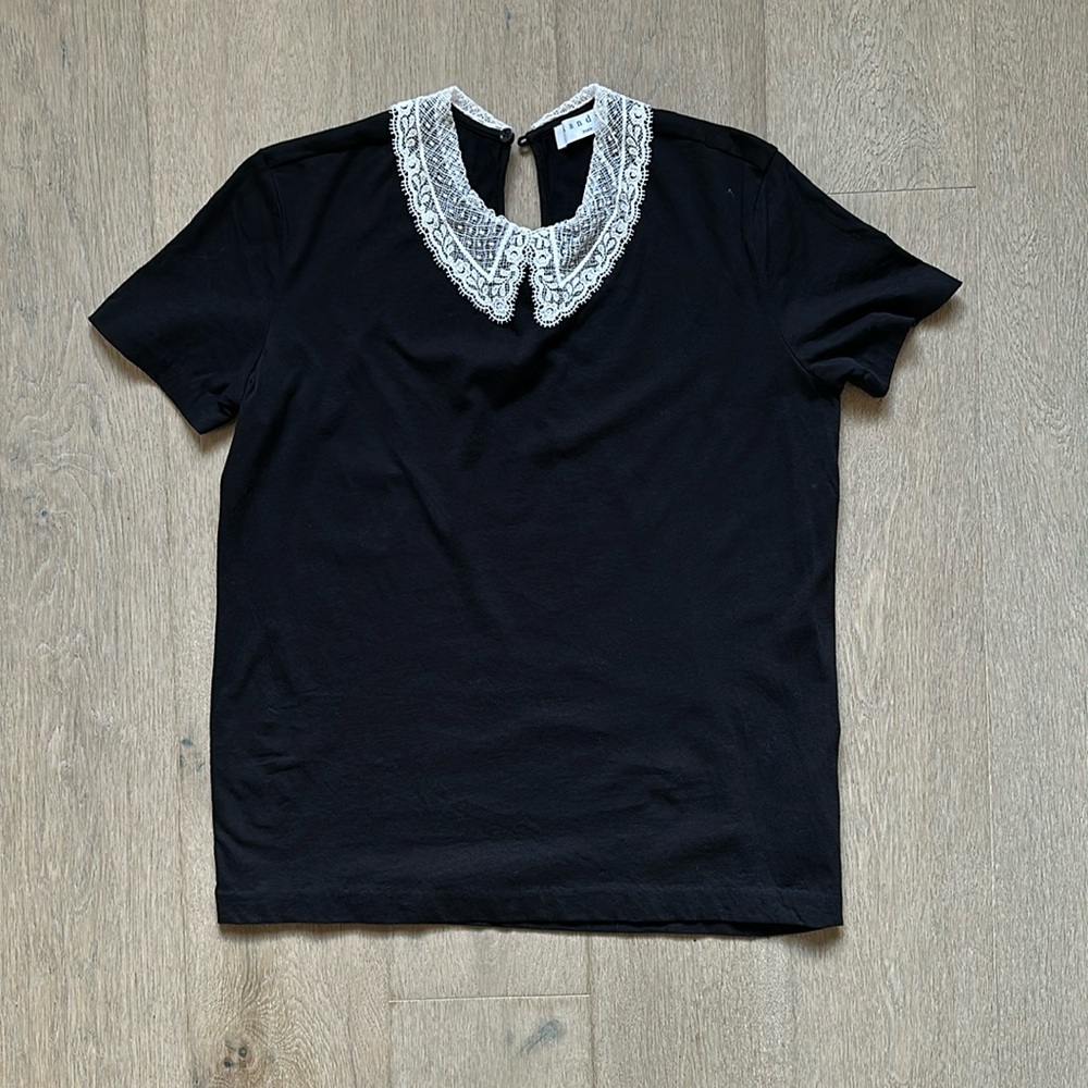 EUC sandro white lace collar black t shirt size FR 36/US 4/S